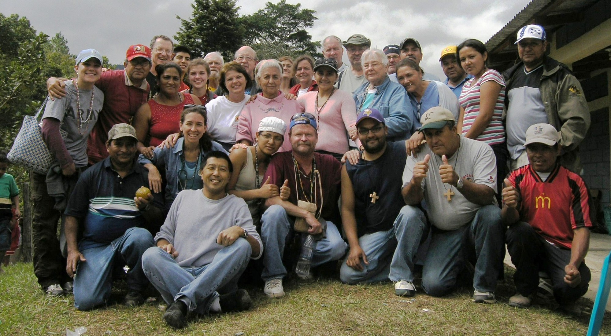 Team poses together before leaving Montana de la Flor